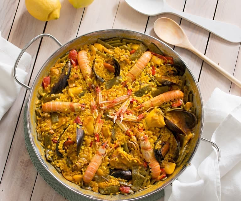 Rice in paella or broth